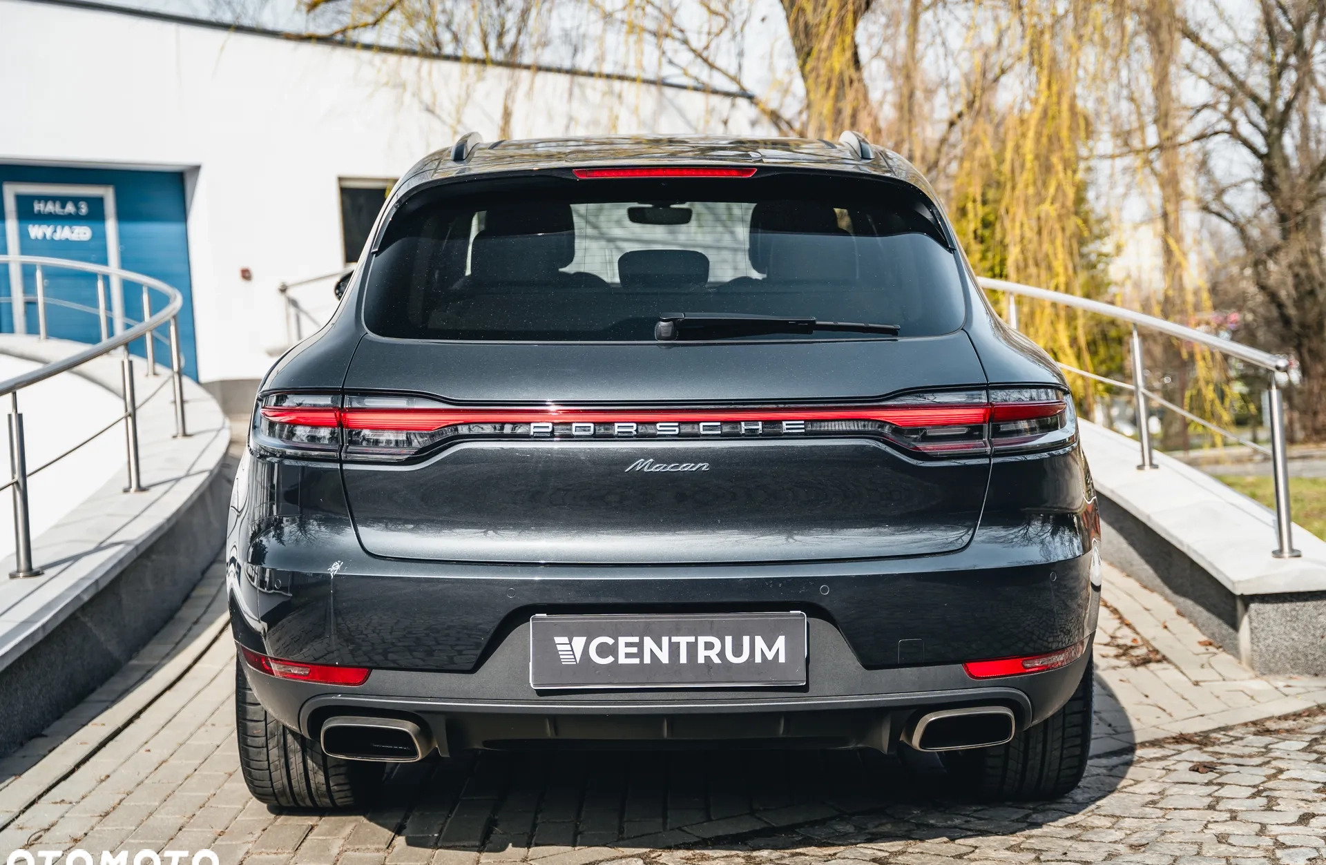 Porsche Macan cena 269900 przebieg: 11920, rok produkcji 2019 z Leśnica małe 154